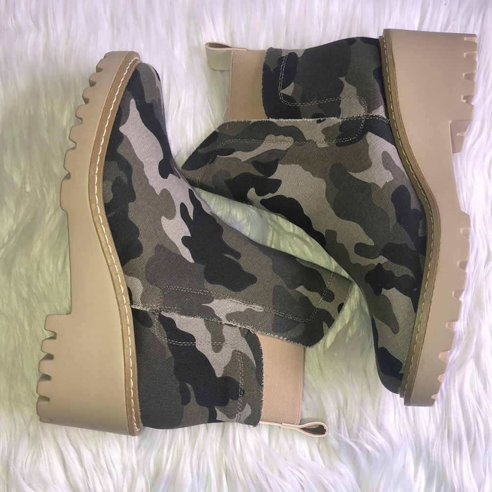 NICOLE MILLER Pocas wedge lug platform boots NWT